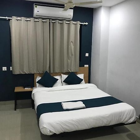 Empire Grande Suites Kochi Ngoại thất bức ảnh